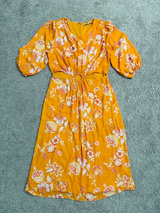 Collective Concepts Dresses & Skirts - Collective Concepts Floral Midi Dress Women size Medium Orange Cutout Ring Dress